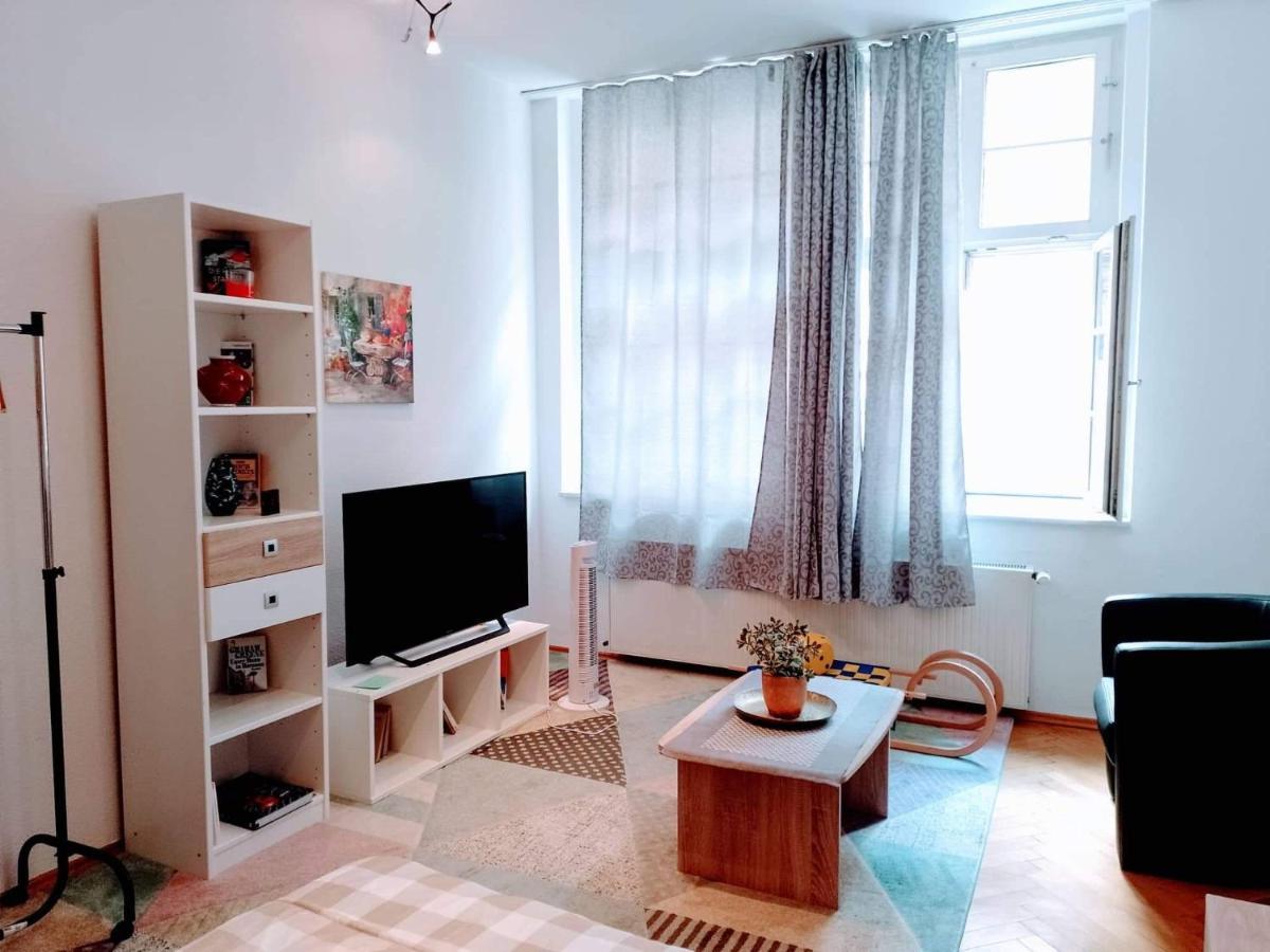 Piano Apartment In Halle Center - Netflix - Free Wifi 1 Exterior foto